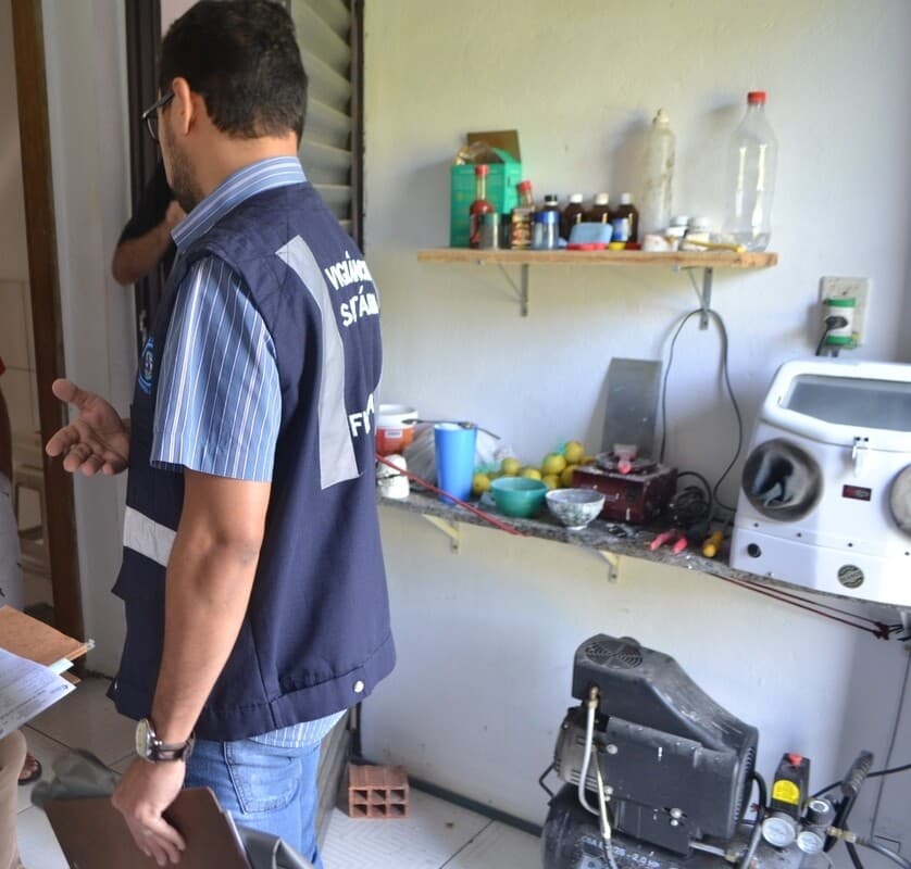 Exercício ilegal da Profissão