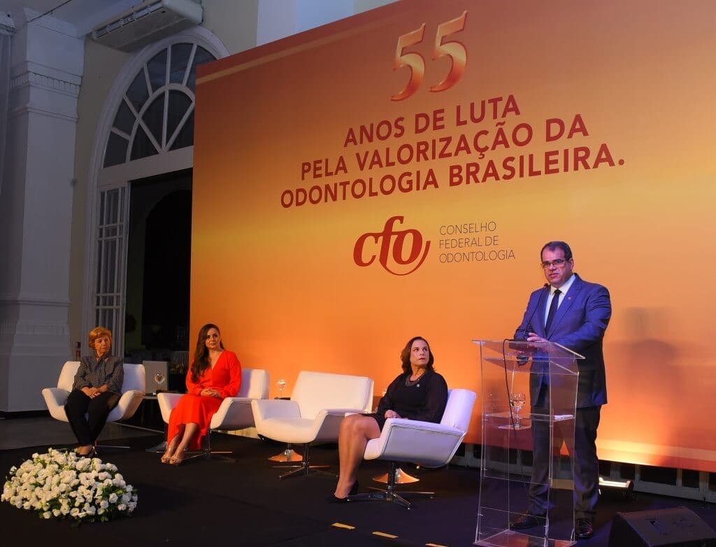 55 anos